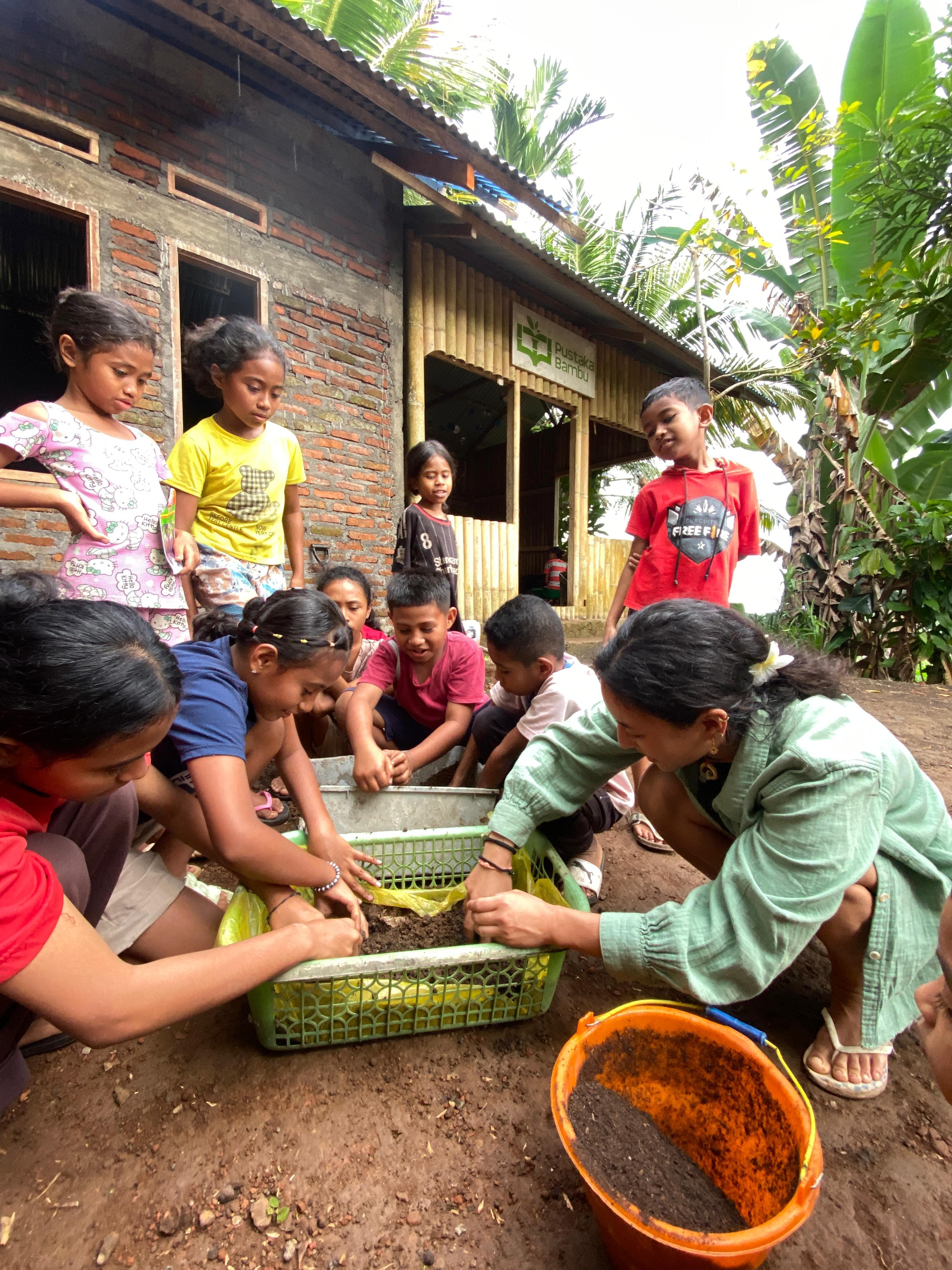 Little Sprouts - Notre jardin pédagogique
